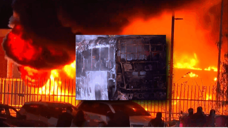 VIDEO | Tuvieron que evacuar: Bus Red se incendia con pasajeros adentro en Independencia