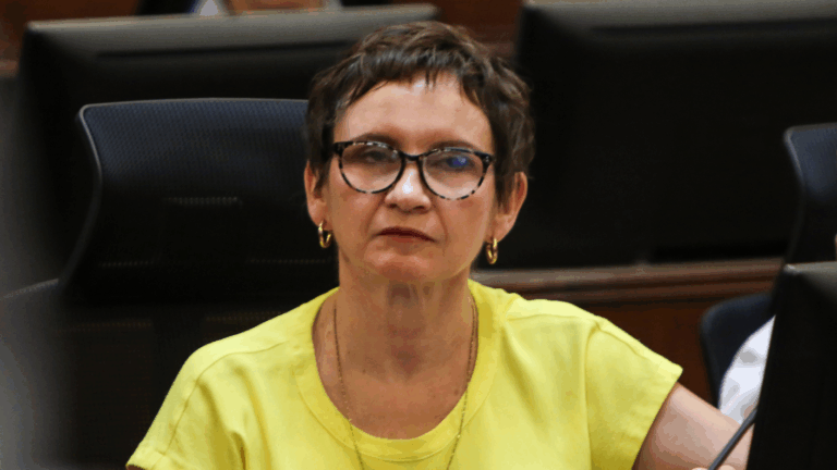 Tohá arremete contra el Gobierno tras suspensión de obras: 