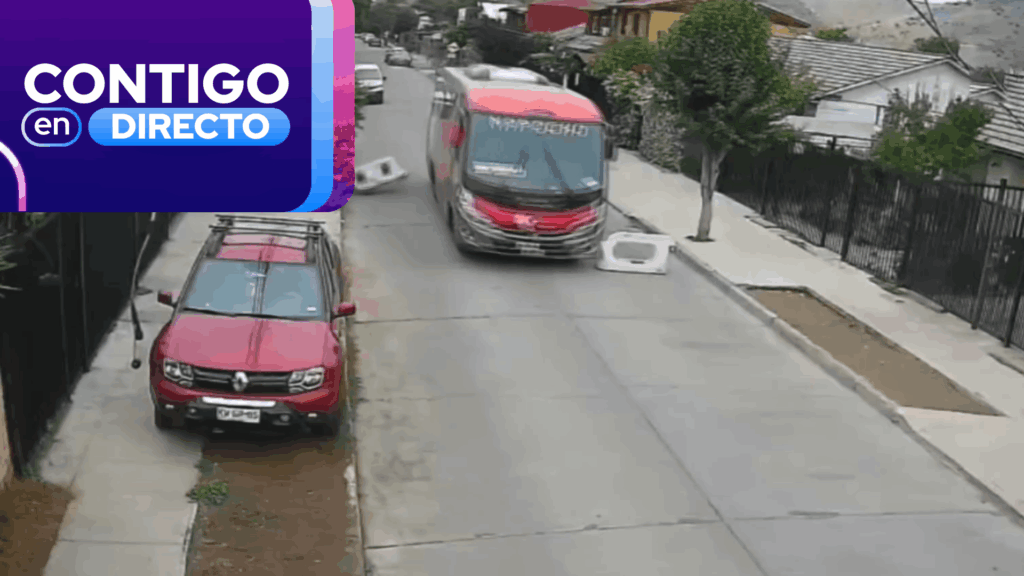 Vecinos instalaron barreras para evitar exceso de velocidad en buses de calles residenciales en Conchalí