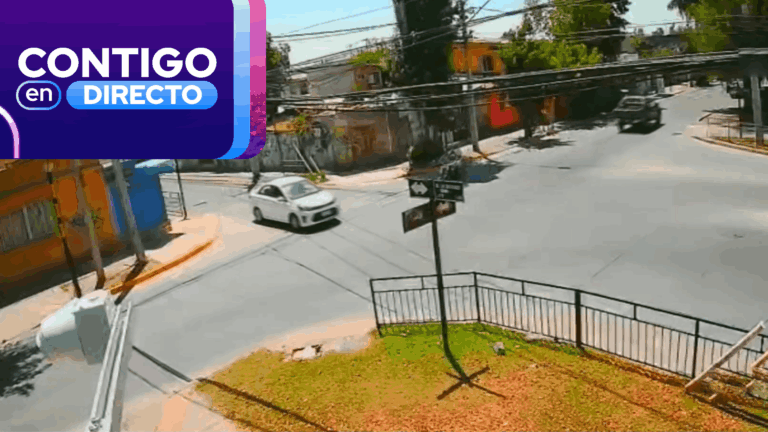 Vecinos denuncian múltiples accidentes en intersección en Conchalí: Hasta patrulla policial se vio afectada