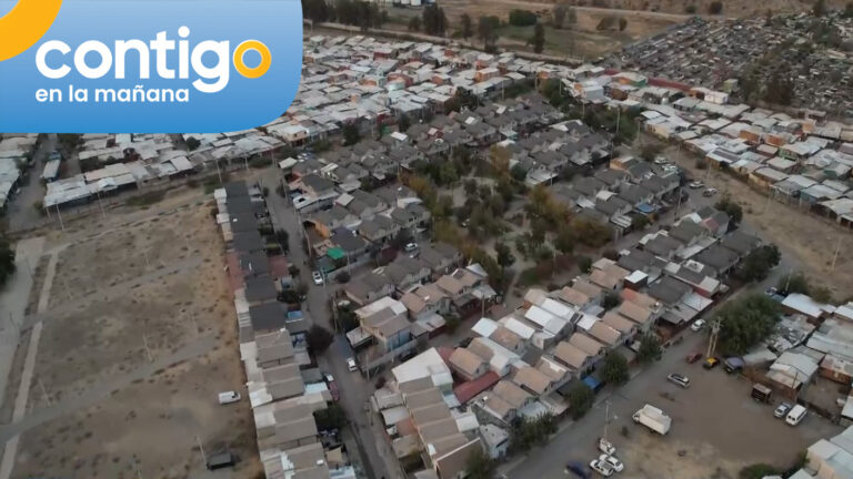 Tomas rodearon condominio en Colina: Constantes asaltos y amenazas colmaron la paciencia de sus residentes