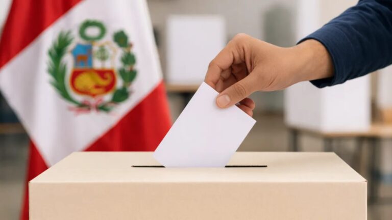 Perú elige a su nuevo presidente: Récord de 35 candidatos y 5 votaciones simultáneas en la papeleta