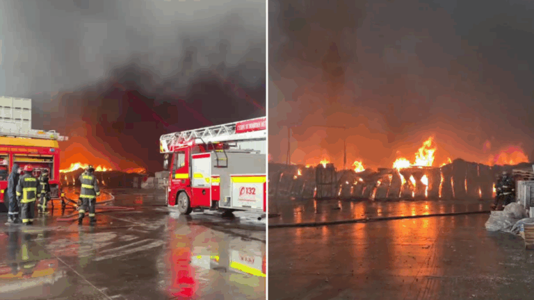 AHORA | Gran columna de humo cubre el cielo: Bomberos combate incendio estructural en El Monte