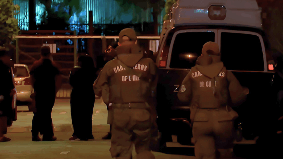 Lo atacó con un cuchillo: Adolescente deja gravemente herido a ladrón que ingresó a su casa en Maipú