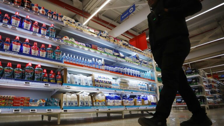 Horarios de supermercados este 1 de mayo en Chile: Cuáles estarán abiertos