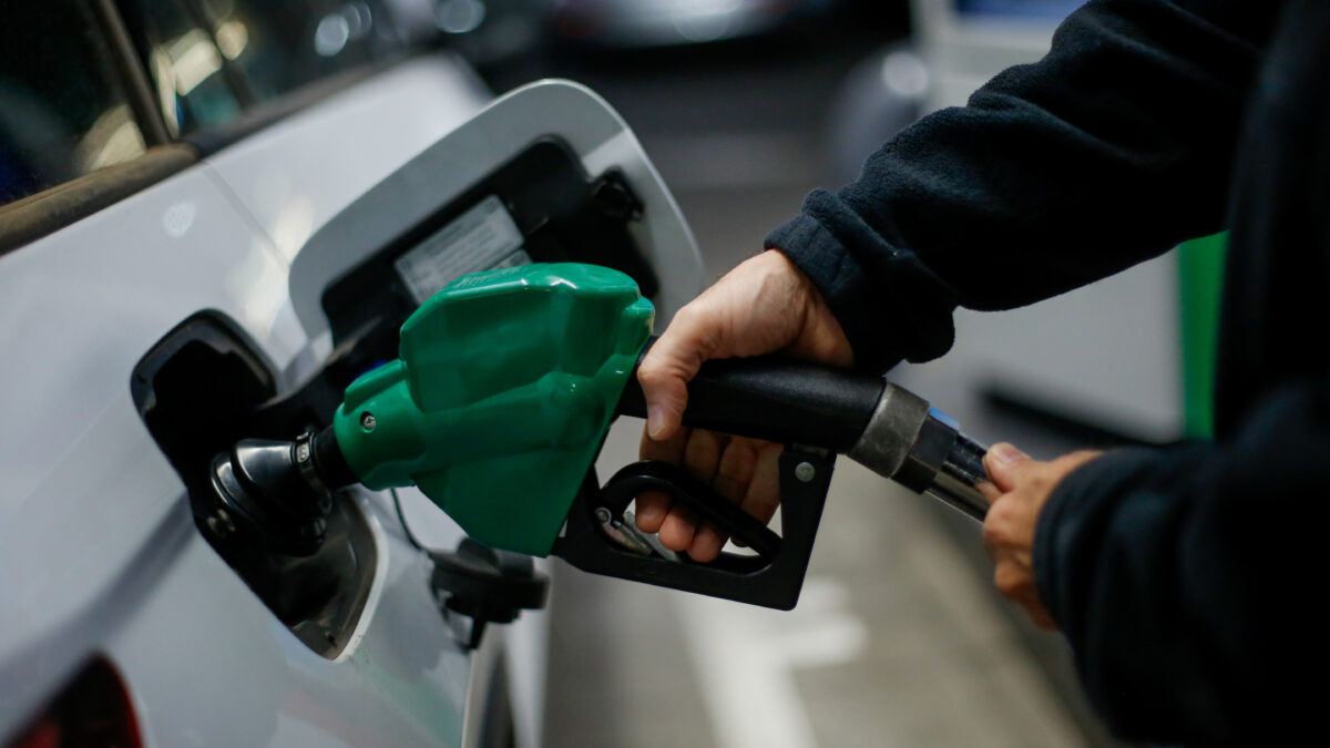 Enap confirma leve variación en precio de las bencinas y el diesel ...