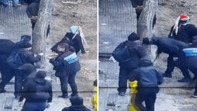 VIDEO | Registran incidentes de encapuchados en marcha de la Central Clasista en la Alameda