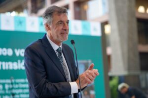 Gobierno solicita la renuncia del director del Senadis, Pedro Goic