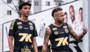 Nueva polémica de Neymar: Lo acusan de golpear al hijo de Robinho en entrenamiento del Santos