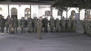 Carabineros realiza copamiento para reforzar seguridad en Metro y paraderos