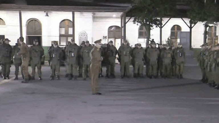 Carabineros realiza copamiento para reforzar seguridad en Metro y paraderos