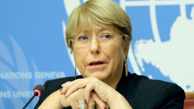 Cancillería investigará a dos funcionarios por 