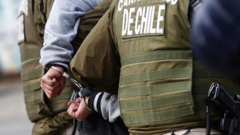 Detienen a hombre acusado de abusar de niña de 11 años y quemarle su casa en Tomé