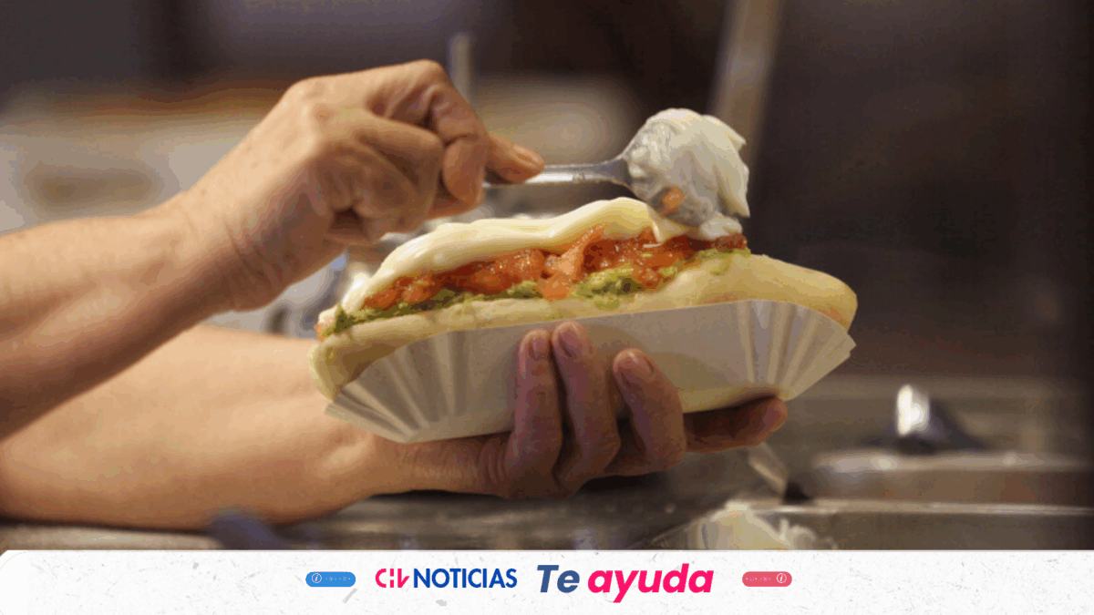 Día del Completo 2026: Revisa aquí las mejores promociones para comer rico y barato este domingo