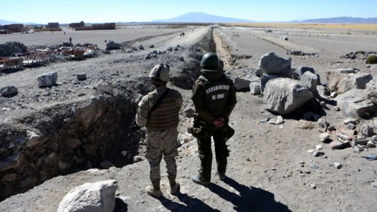 Senado aprueba en general proyecto que tipifica como delito el ingreso irregular a Chile
