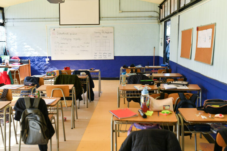 TC declara inconstitucional revisar mochilas y normativas de Escuelas Protegidas