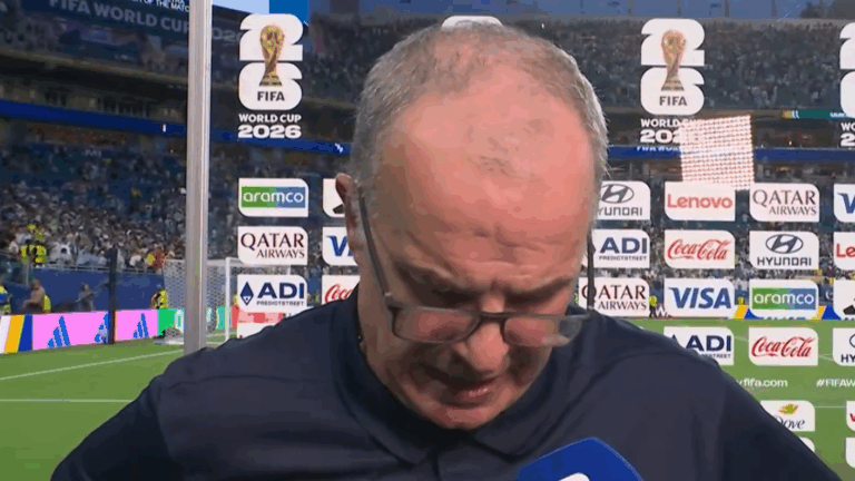 Bielsa reveló error clave de Uruguay tras amargo empate ante Arabia Saudita: 