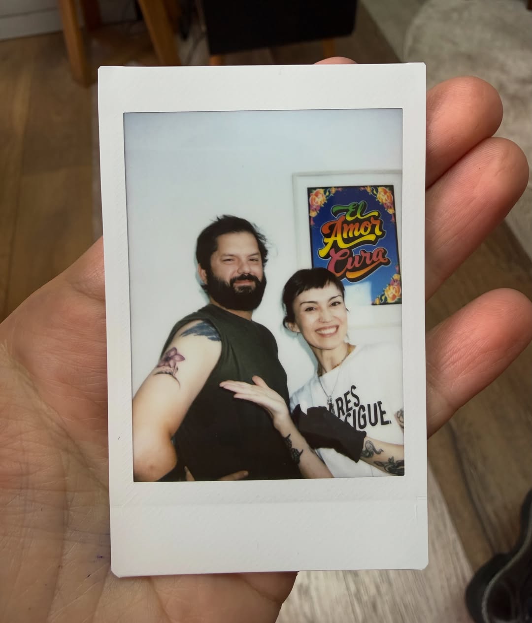 Gabriel Boric homenajeó a su hija Violeta con emotivo tatuaje: Fotos ...