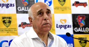 Preocupación por salud de Nelson Acosta: Fue internado de urgencia y permanece con soporte respiratorio