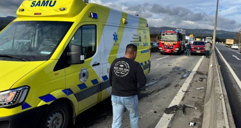 Tragedia en Coronel: Funcionaria del SAMU murió tras choque múltiple que incluyó ambulancia y 7 vehículos
