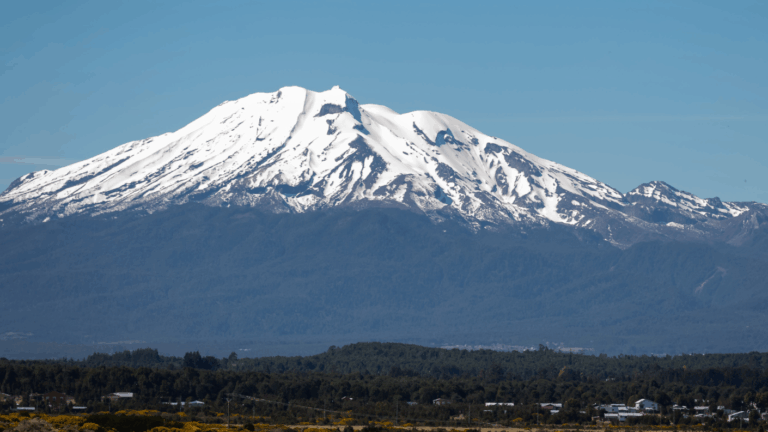 Excursionista muere tras caer por ladera del volcán Calbuco: Esto es lo que se sabe