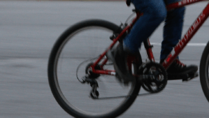 Conmoción en Valparaíso: Ciclista muere mientras practicaba descenso en Cerro Cárcel