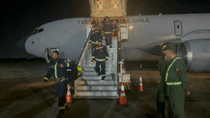 Terremotos en Venezuela: Chile envía avión de la FACh con ayuda humanitaria y 30 bomberos para apoyar rescates