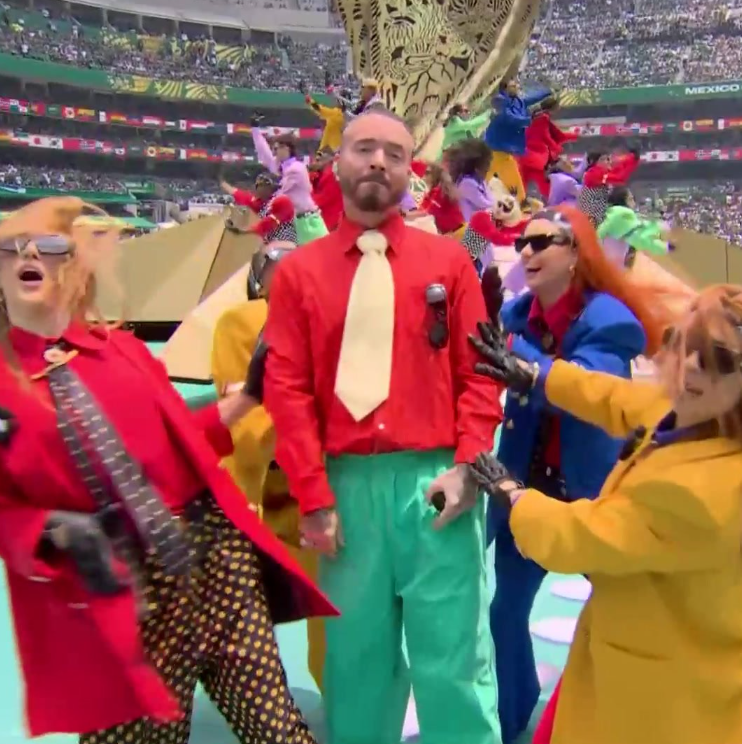 Con Labubus y multicolorido: Así fue la presentación de Balvin en la inauguración del Mundial 2026
