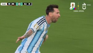 Golazo y locura: Lionel Messi abrió la cuenta para Argentina ante Argelia con fantástico remate