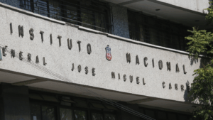 Alerta en Instituto Nacional: Suspenden clases por amenaza de tiroteo