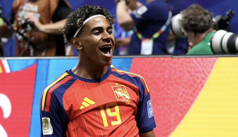 Superado solamente por Pelé: La marca que alcanzó Lamine Yamal al anotar para España en el Mundial