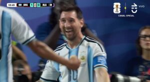 Los regalos se aprovechan: Lionel Messi marcó el 2-0 de Argentina ante Argelia tras un rebote