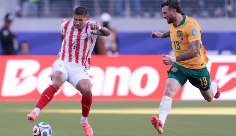 Paraguay suma un punto ante Australia y se aferra a la clasificación en el Mundial