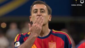 Se desató España: Mikel Oyarzabal anotó el tercero ante un golpeado Arabia Saudita