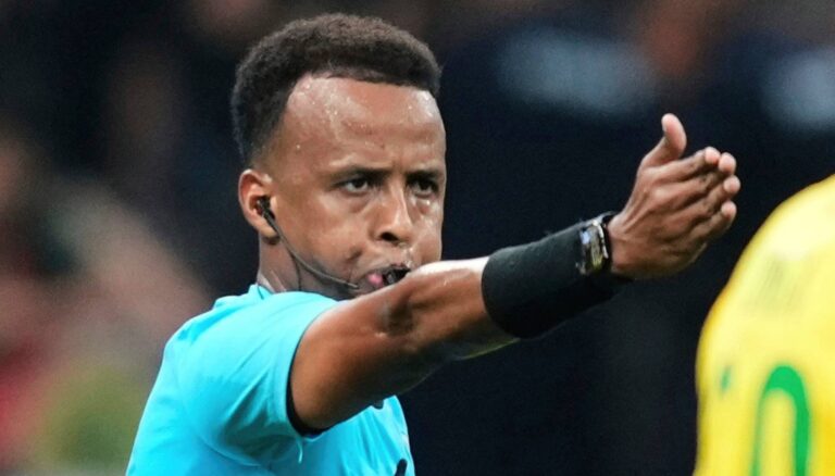 UEFA premia a árbitro somalí vetado por Estados Unidos: Dirigirá la Supercopa de Europa