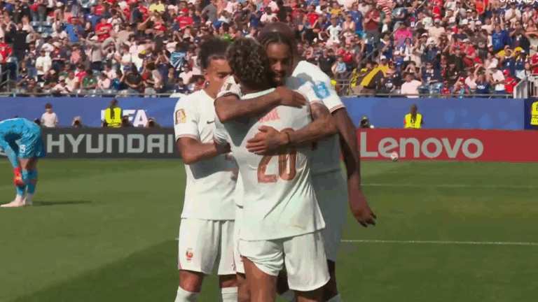Francia derrota 4-1 a Noruega con un inspirado Ousmane Dembélé y se queda con el liderato del Grupo I