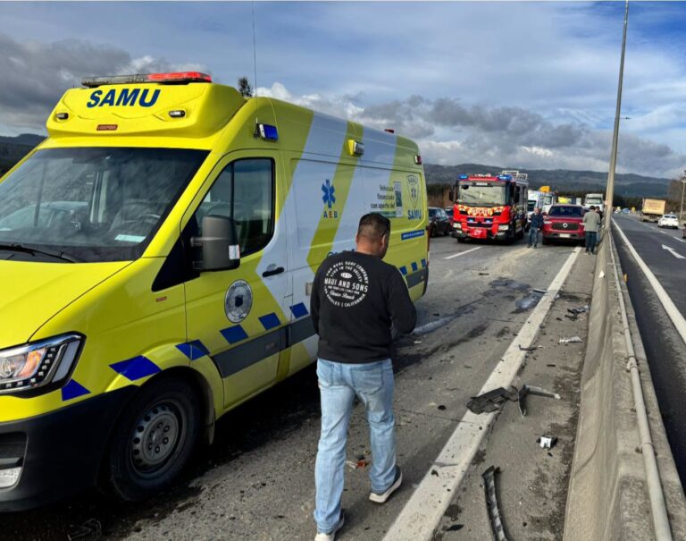 Tragedia en Coronel: Funcionaria del SAMU murió tras choque múltiple que incluyó ambulancia y 7 vehículos
