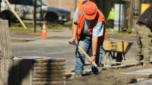 INE: Tasa de desempleo alcanza el 9,4% y registra el mayor nivel desde 2021