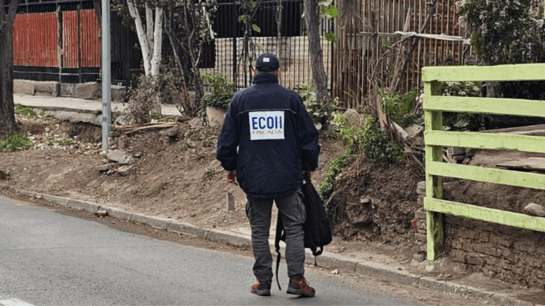 Hombre fue atacado a balazos en cancha de Lo Espejo