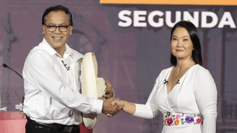 Elecciones en Perú: Fujimori y Sánchez mantienen estrecha diferencia de 55 mil votos con el 92% de las actas escrutadas