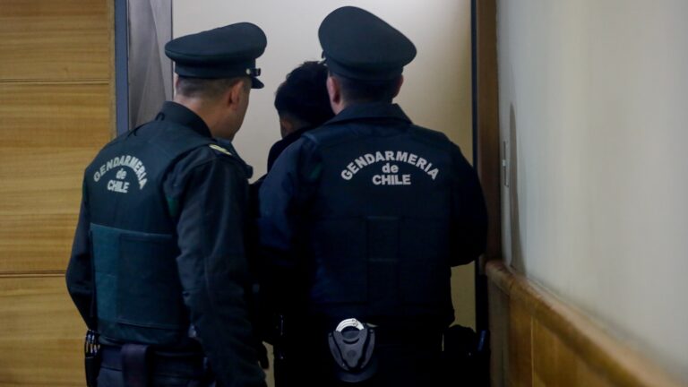 Informó el motivo y se retiró de la audiencia: Revelan llamativo momento en que abogado deja defensa de imputado en muerte de niño de 12 años