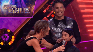 “Ojalá que lo apoyen mucho”: Hijo de Claudio Valdivia lo sorprende al visitarlo en pleno programa