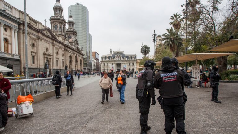 Imacec cae por cuarto mes consecutivo y es peor a lo que se proyectaba