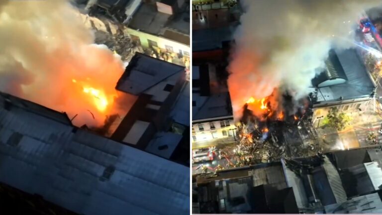 Corte total de tránsito en perímetro de incendio que afecta a casona en Santiago Centro: Estas son las vías alternativas