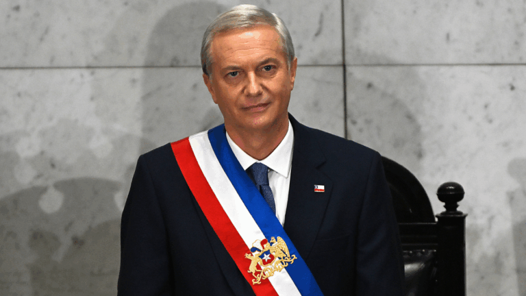 Cadem: Cuenta Pública de pdte. Kast es la peor evaluada entre las primeras de cada gobierno en los últimos años