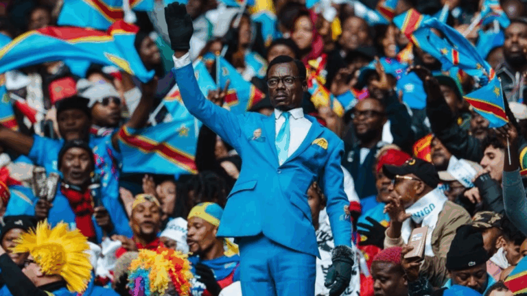 ¿Quién es Lumumba? El hincha que no se mueve en partidos del Congo y que llegará al Mundial 2026