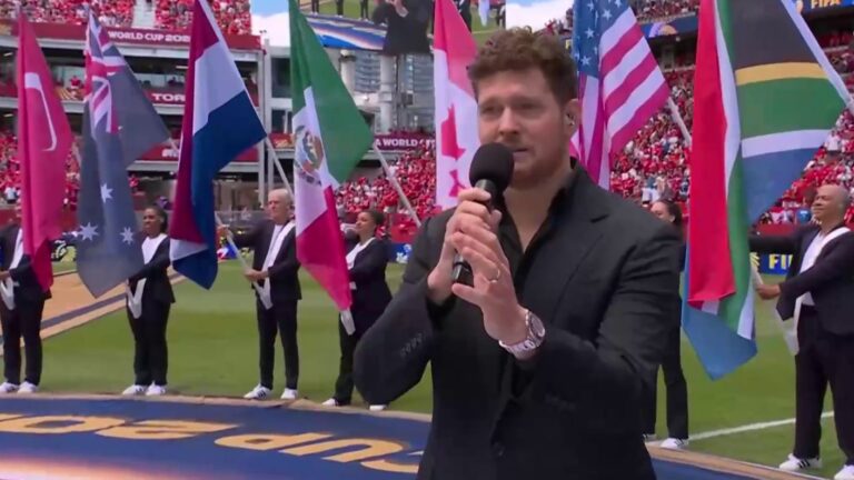 ¡Elegancia pura! Michael Bublé deslumbró con su voz en la inauguración de Canadá del Mundial 2026