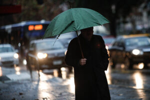 ¿Cuándo lloverá en Santiago? El pronóstico día por día del sistema frontal en la zona central