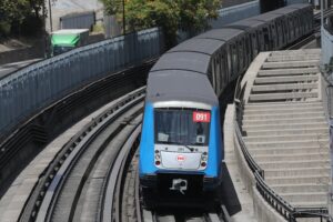 Metro de Santiago repone el servicio en la cuatro estaciones de la Línea 2 que fueron suspendidas