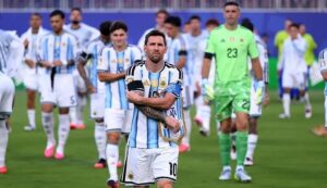 Alcanzó a otro gigante: El récord que igualó Argentina con su derrota ante España en el Mundial